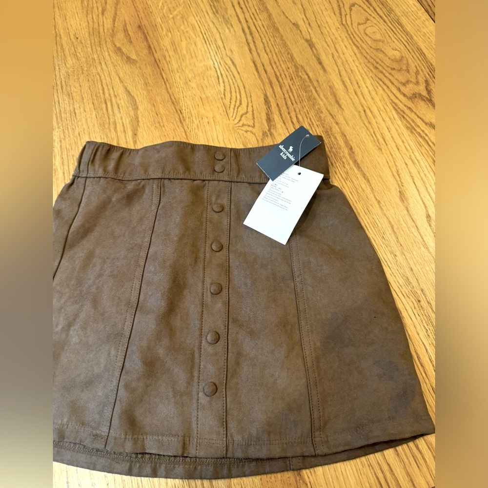 Abercrombie Kids Brown Suede Skirt - size (7/8) NWT!